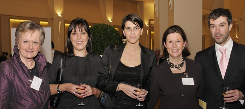 0 0004 s 09 31 - 2009 Salon de la Haute Horlogerie